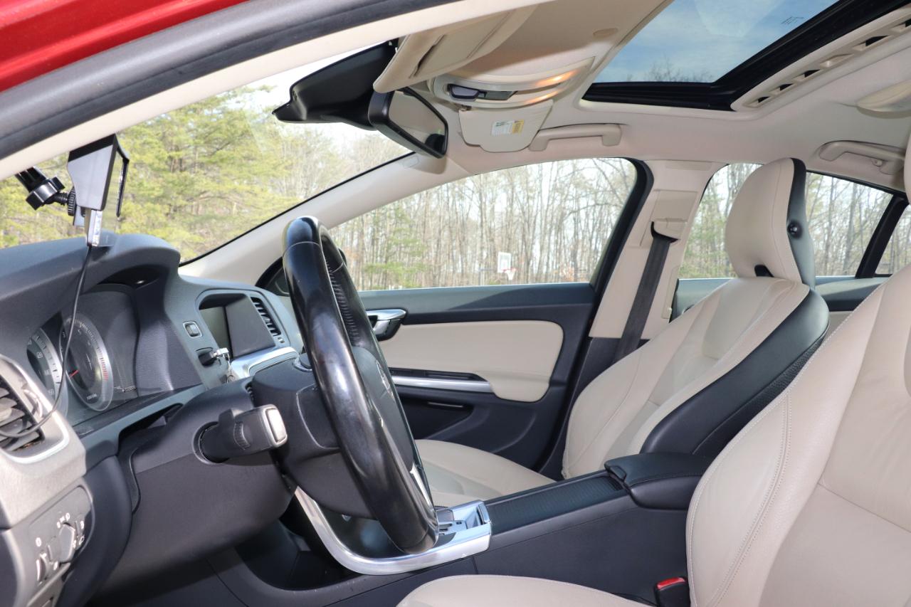 Volvo S60 AWD 4dr Sdn T6 2012