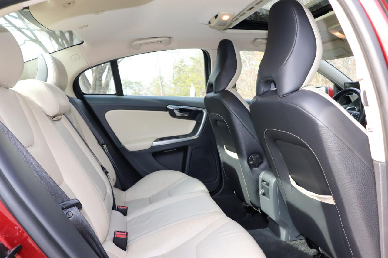 Volvo S60 AWD 4dr Sdn T6 2012