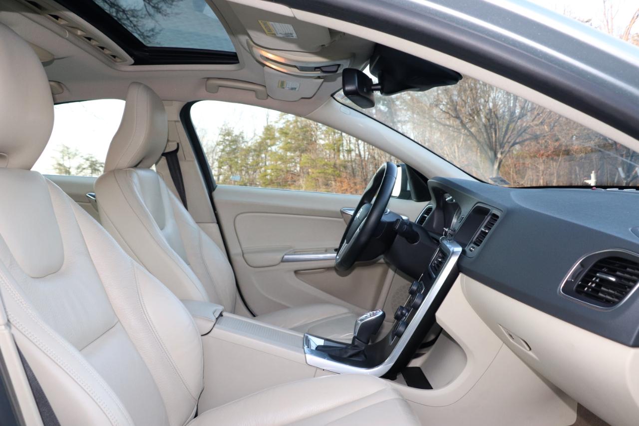 Volvo S60 4dr Sdn T5 Premier FWD 2013