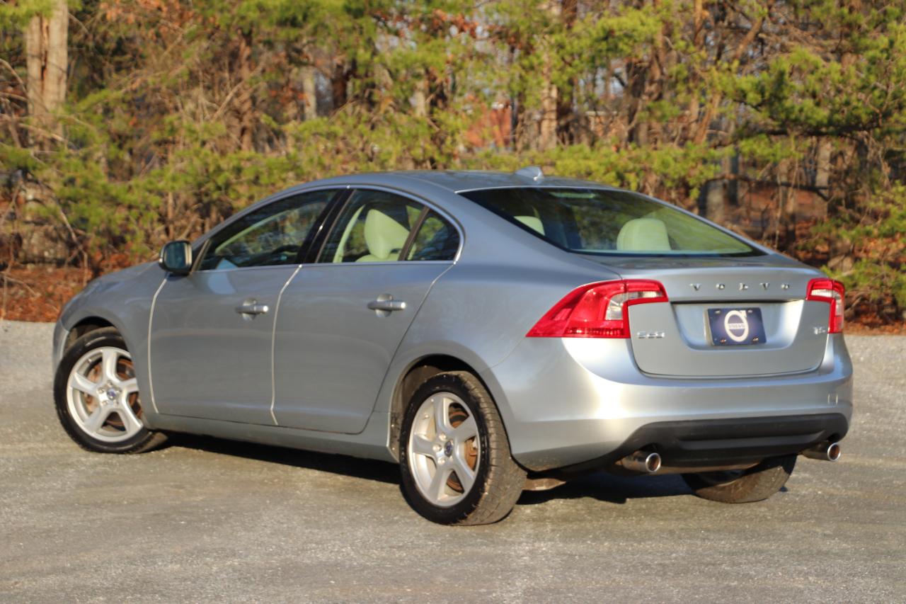 Volvo S60 4dr Sdn T5 Premier FWD 2013