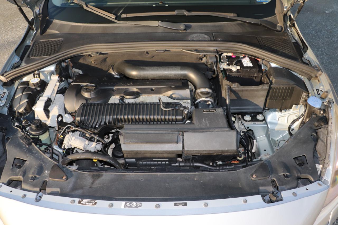 Volvo S60 4dr Sdn T5 Premier FWD 2013