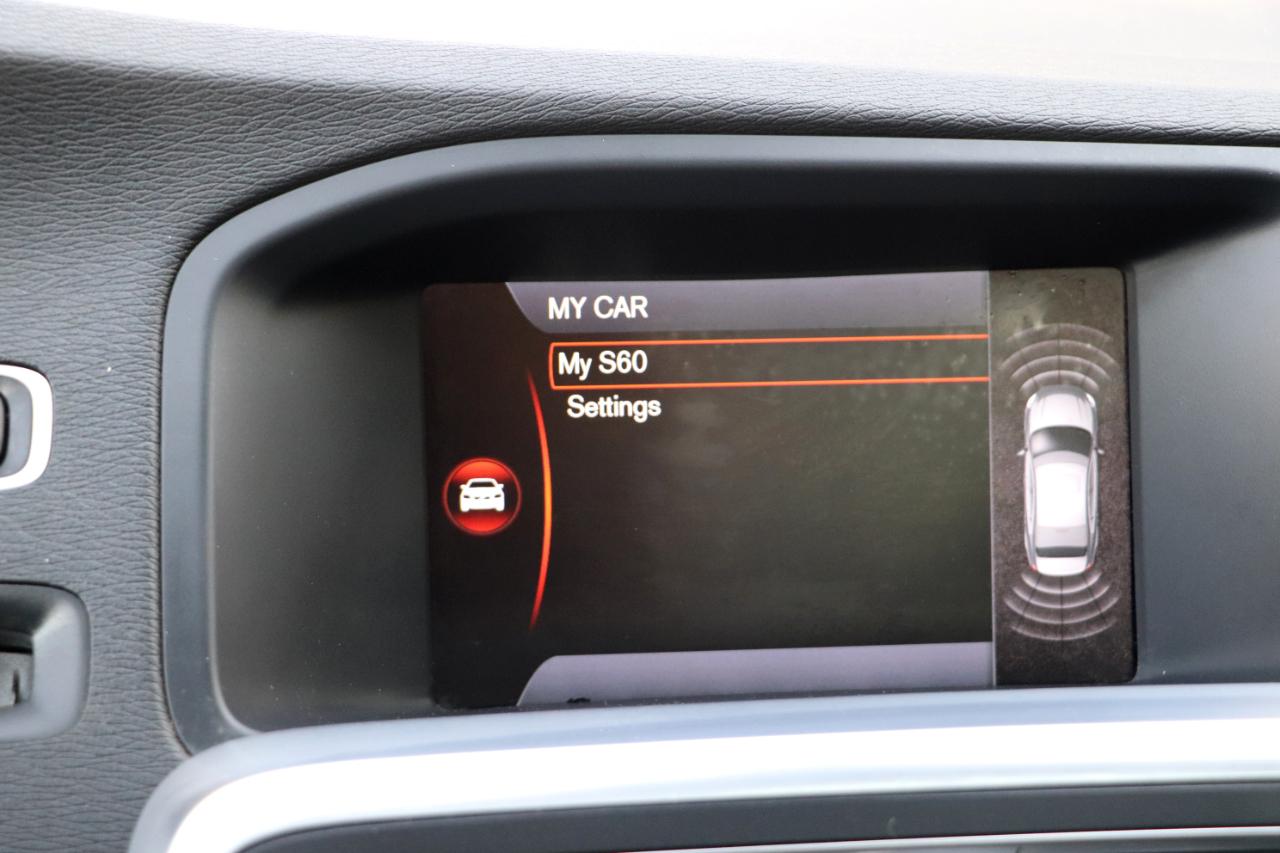 Volvo S60 4dr Sdn T6 R-Design AWD 2012