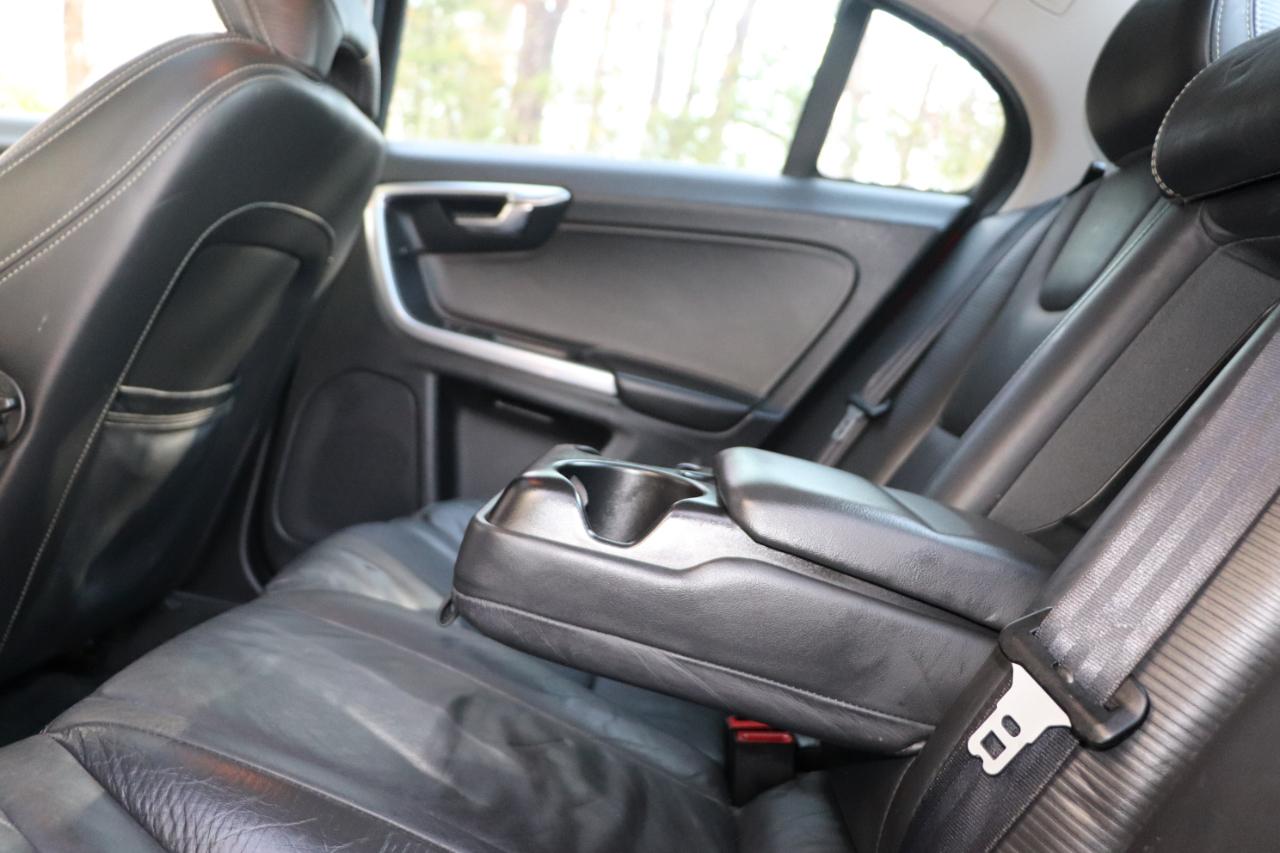 Volvo S60 4dr Sdn T6 R-Design AWD 2012