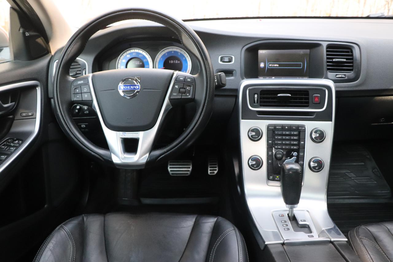 Volvo S60 4dr Sdn T6 R-Design AWD 2012