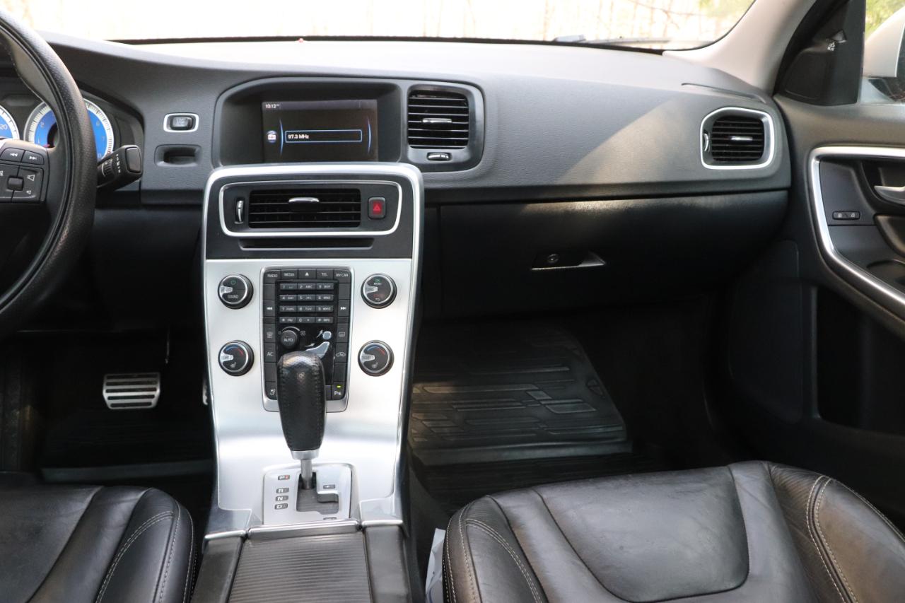 Volvo S60 4dr Sdn T6 R-Design AWD 2012