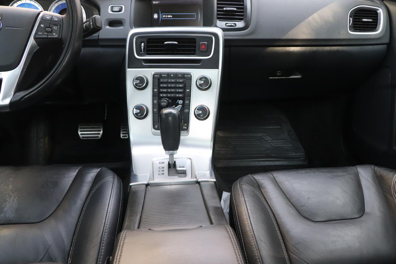 Volvo S60 4dr Sdn T6 R-Design AWD 2012