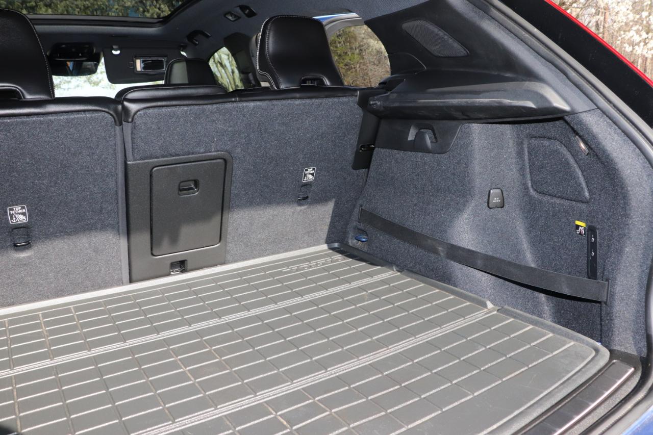 Volvo XC40 T5 AWD R-Design 2019