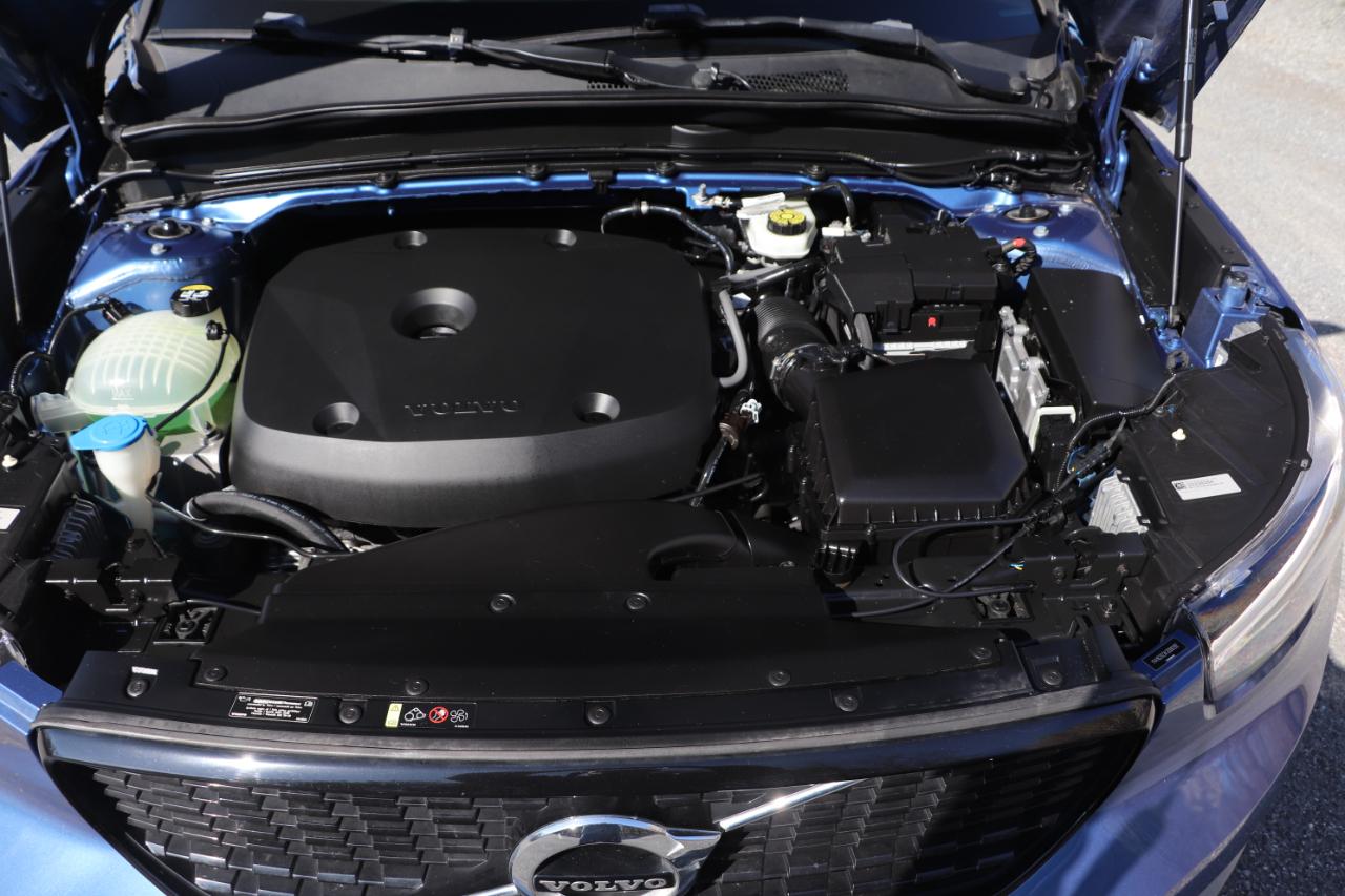 Volvo XC40 T5 AWD R-Design 2019