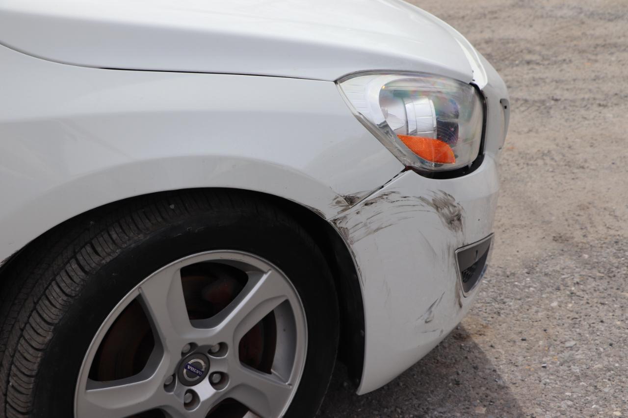 Volvo S60 FWD 4dr Sdn T5 2012