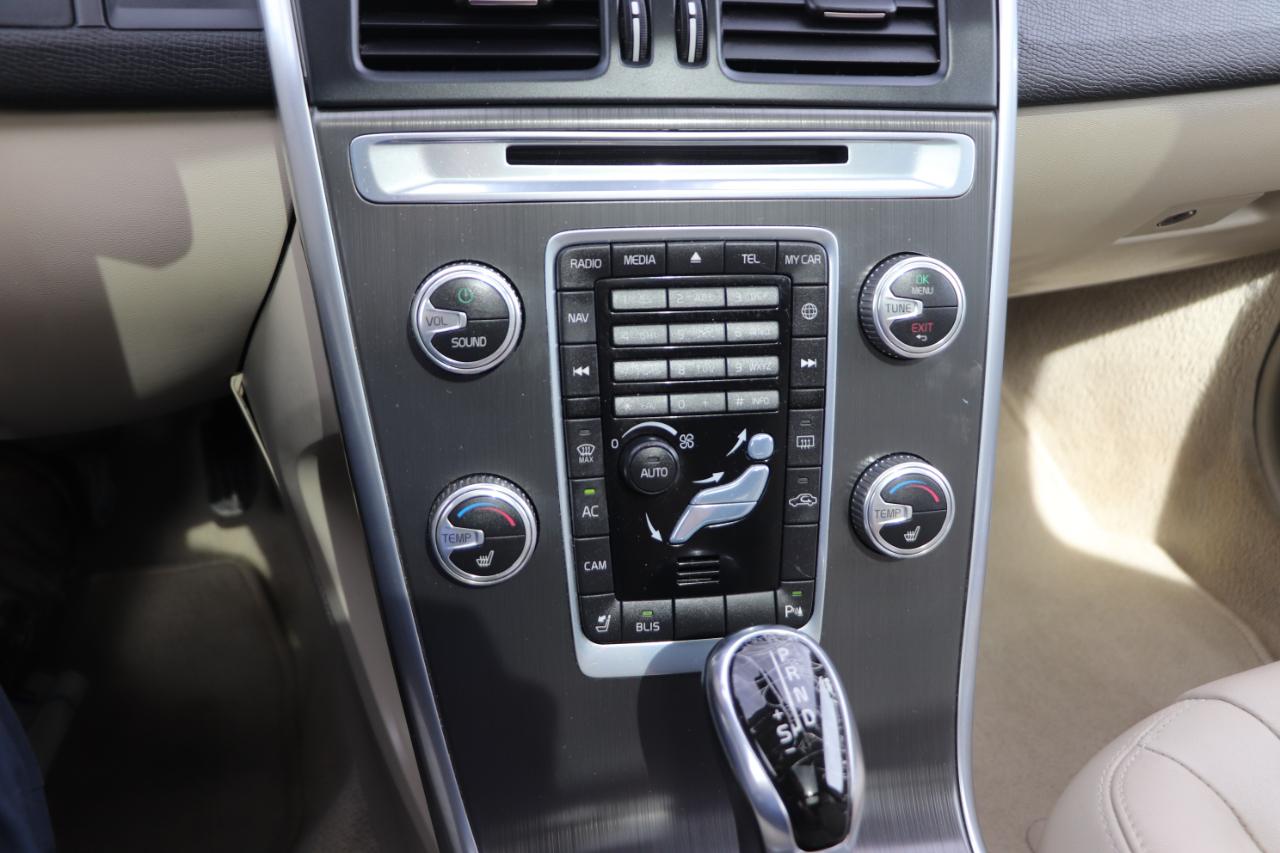 Volvo XC60 2015.5 AWD 4dr T5 2015