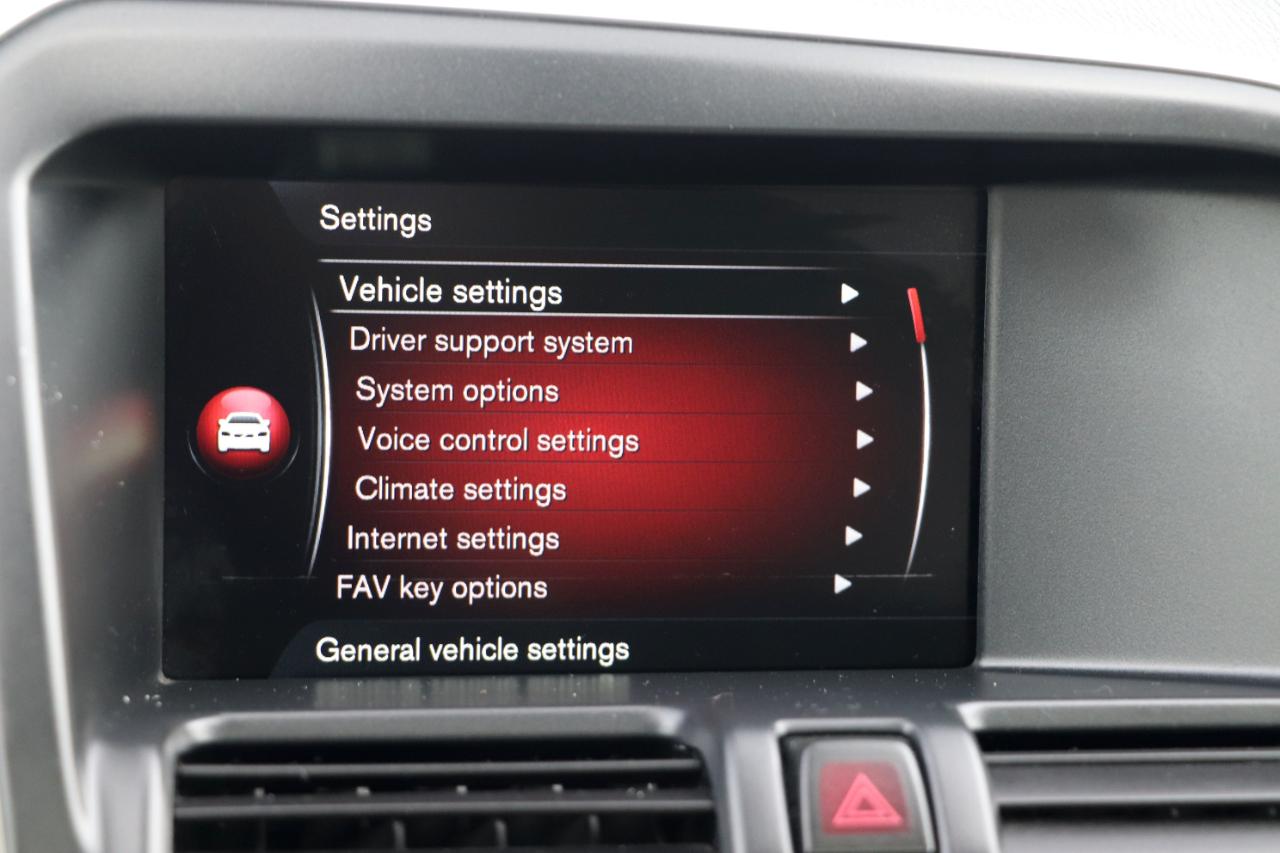 Volvo XC60 2015.5 AWD 4dr T5 2015