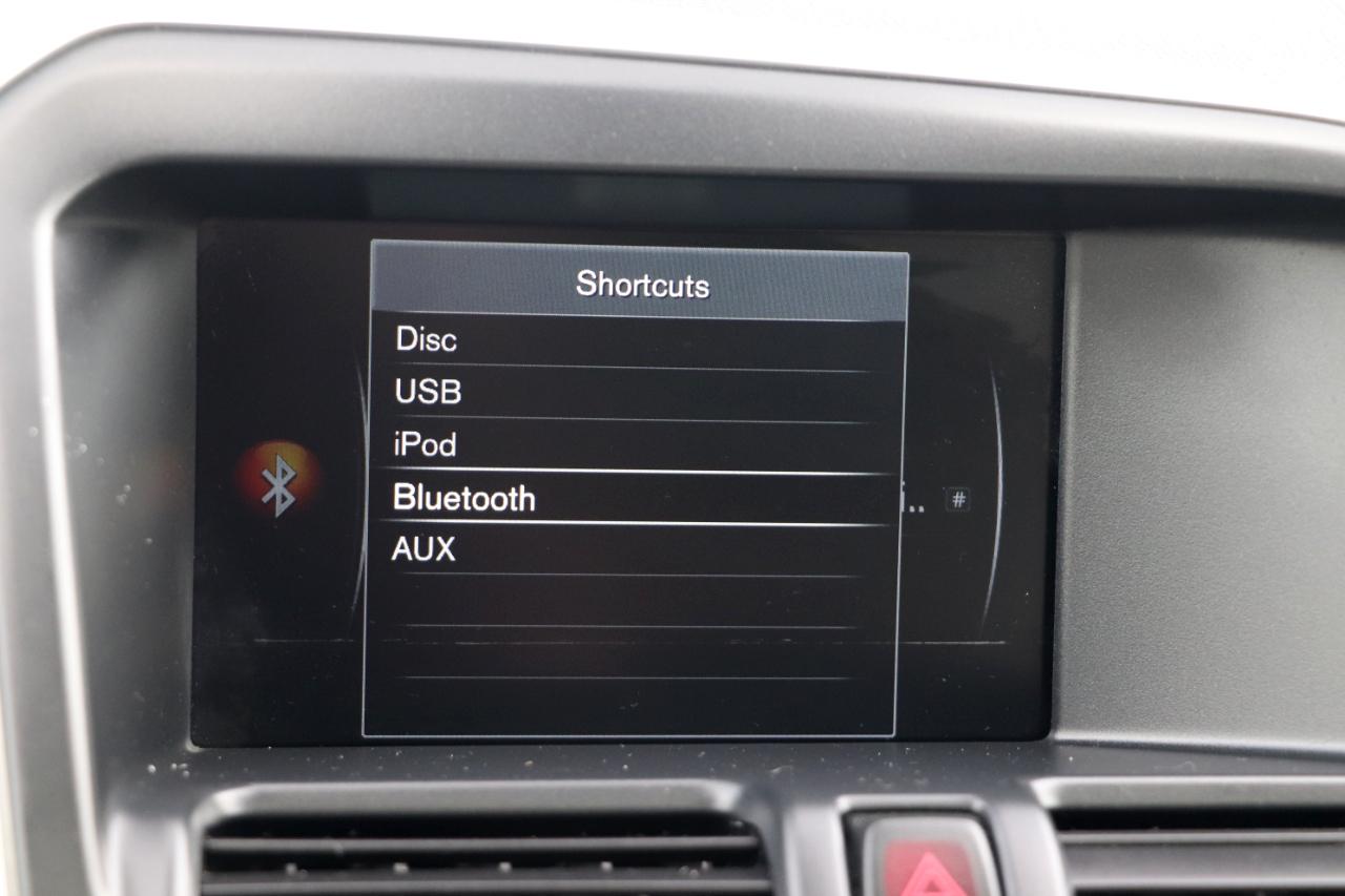 Volvo XC60 2015.5 AWD 4dr T5 2015