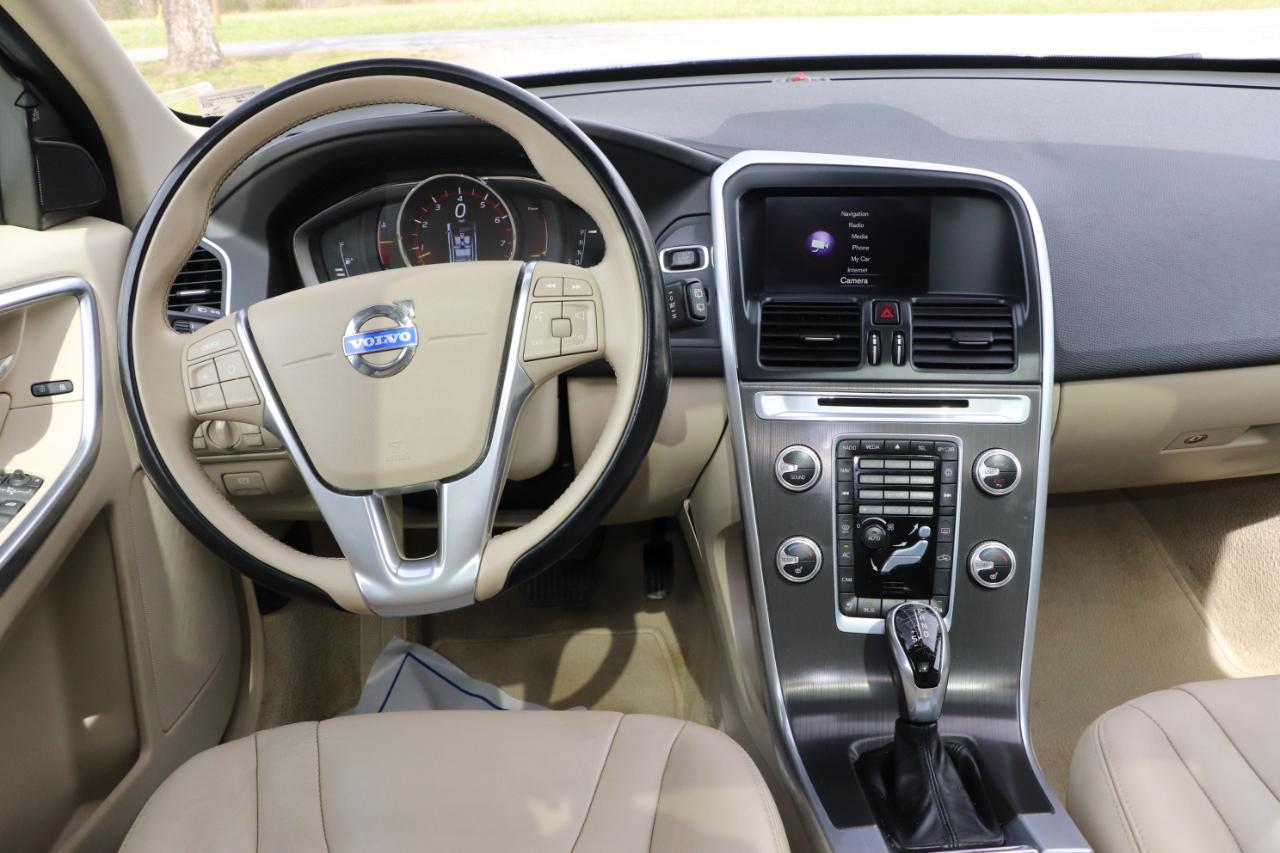 Volvo XC60 2015.5 AWD 4dr T5 2015