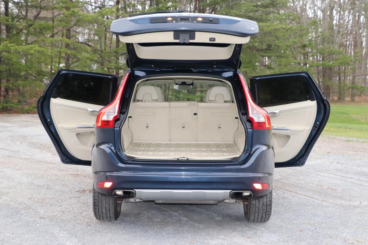 Volvo XC60 2015.5 AWD 4dr T6 Platinum 2015