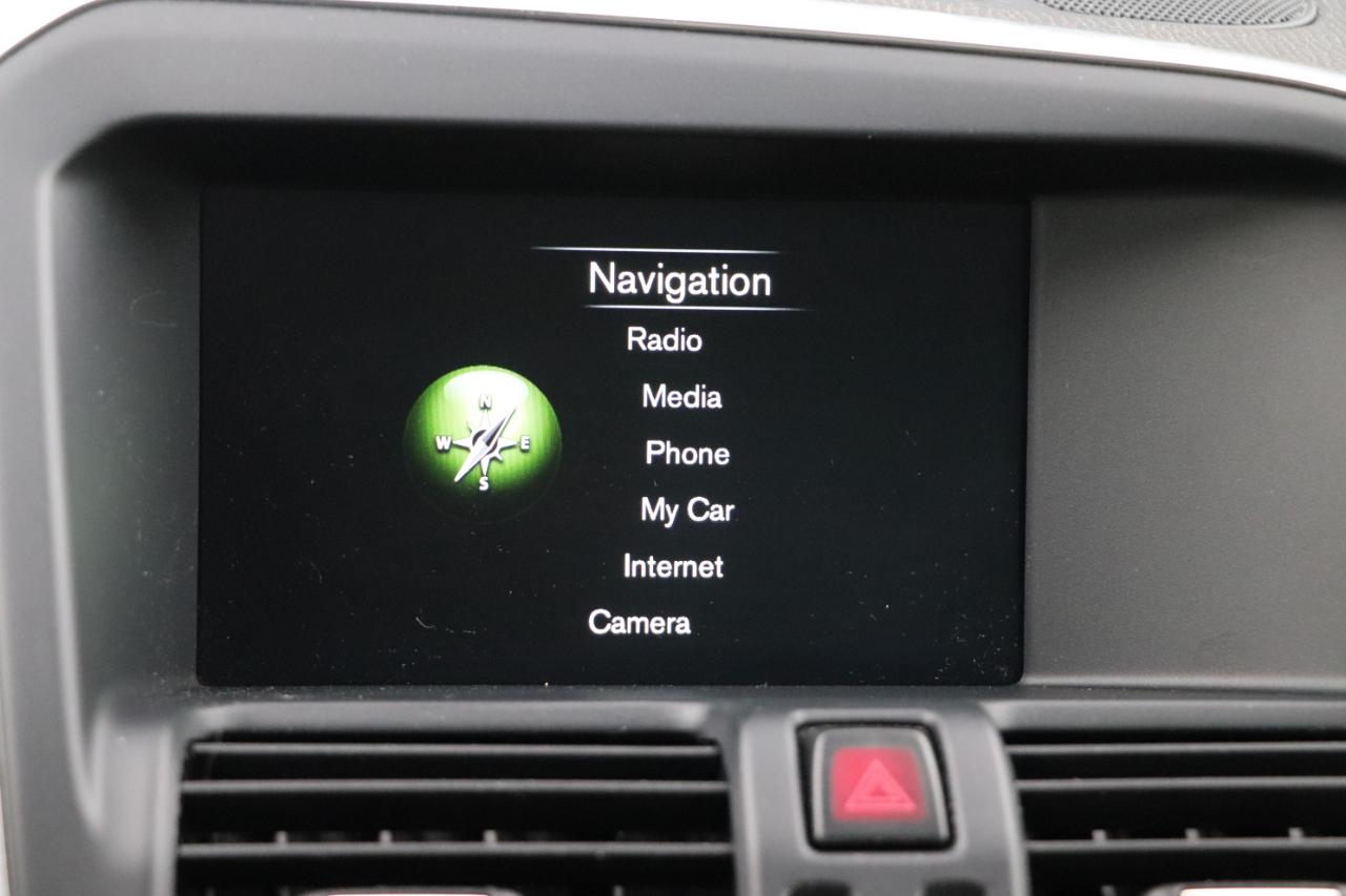 Volvo XC60 2015.5 AWD 4dr T6 Platinum 2015