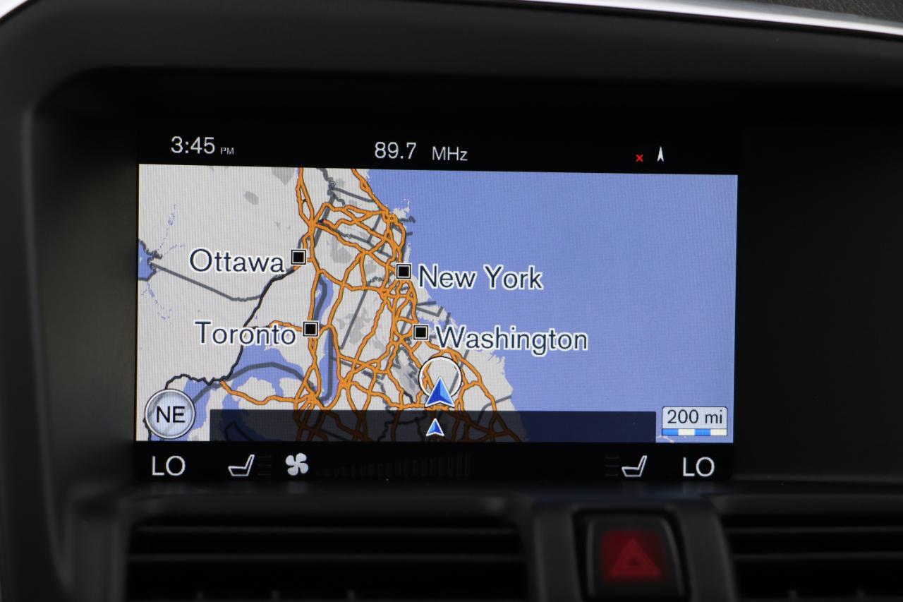 Volvo XC60 2015.5 AWD 4dr T6 Platinum 2015