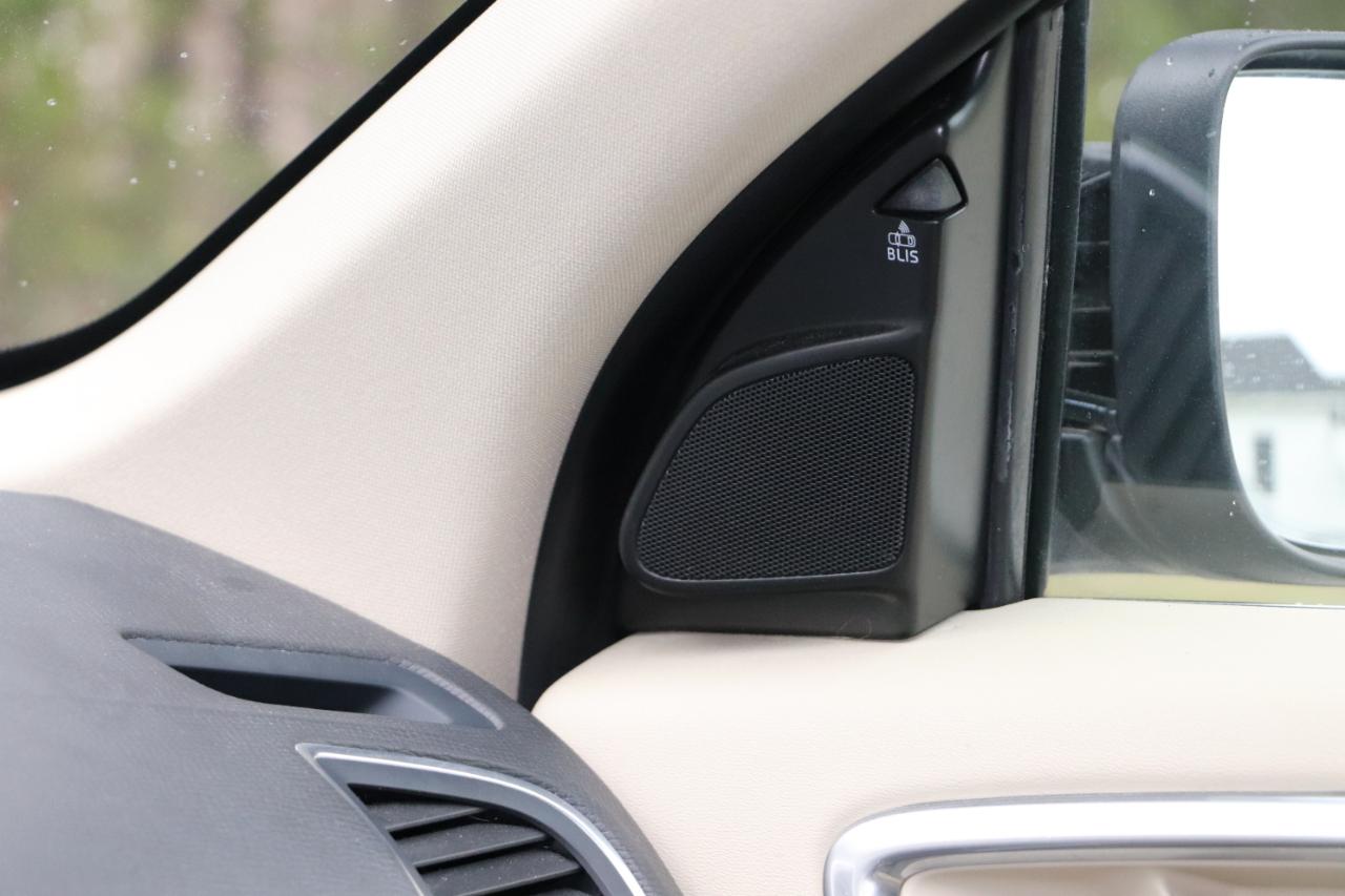 Volvo XC60 2015.5 AWD 4dr T6 Platinum 2015