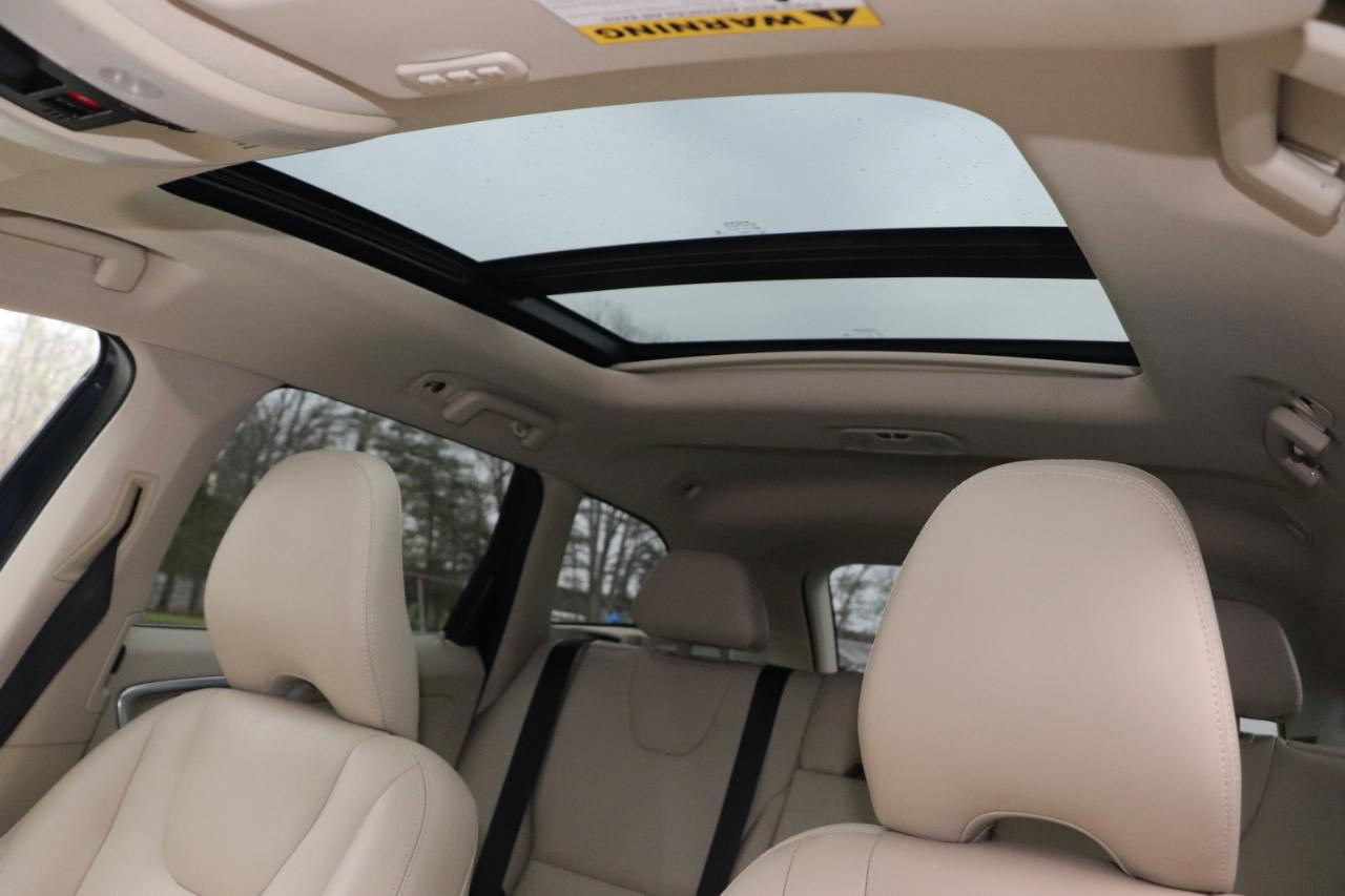 Volvo XC60 2015.5 AWD 4dr T6 Platinum 2015