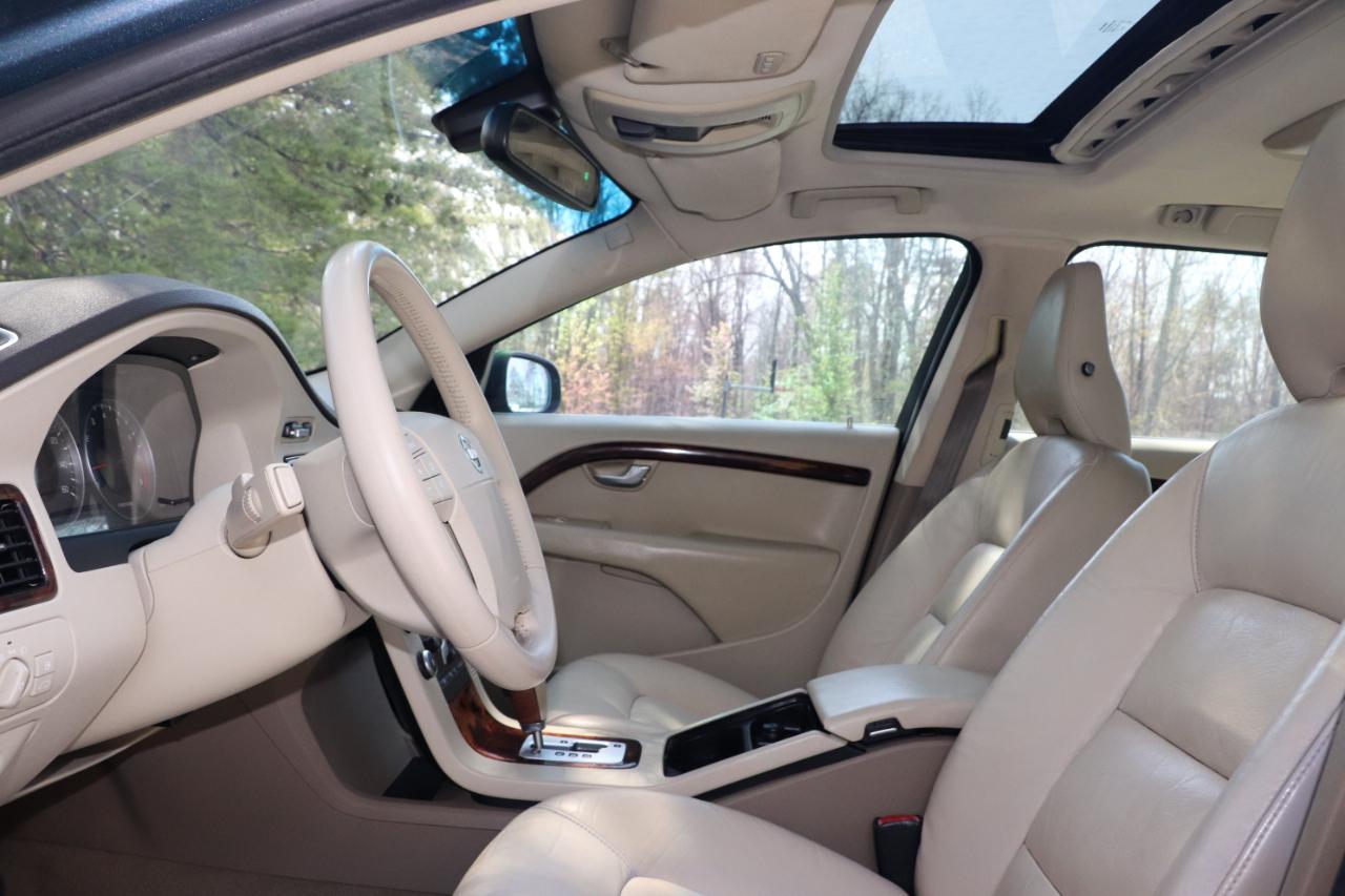 Volvo V70 4dr Wgn 2009