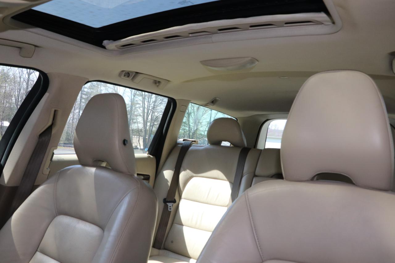 Volvo V70 4dr Wgn 2009