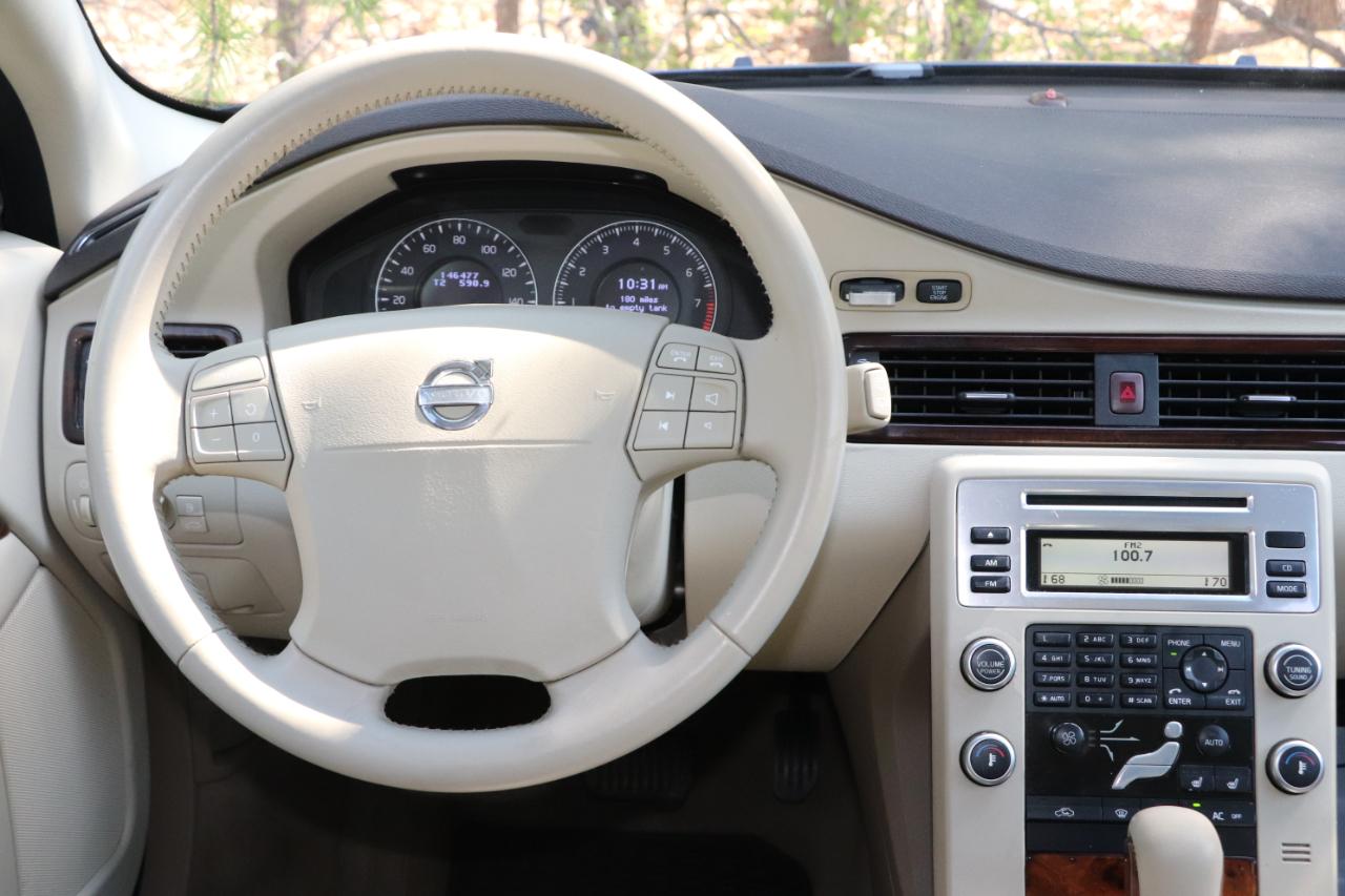 Volvo V70 4dr Wgn 2009