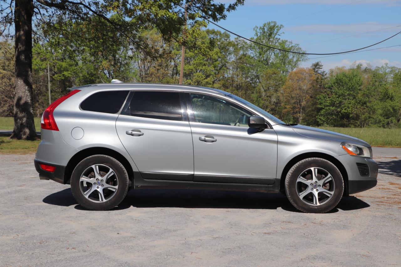 Volvo XC60 AWD 4dr 3.0L Platinum 2012