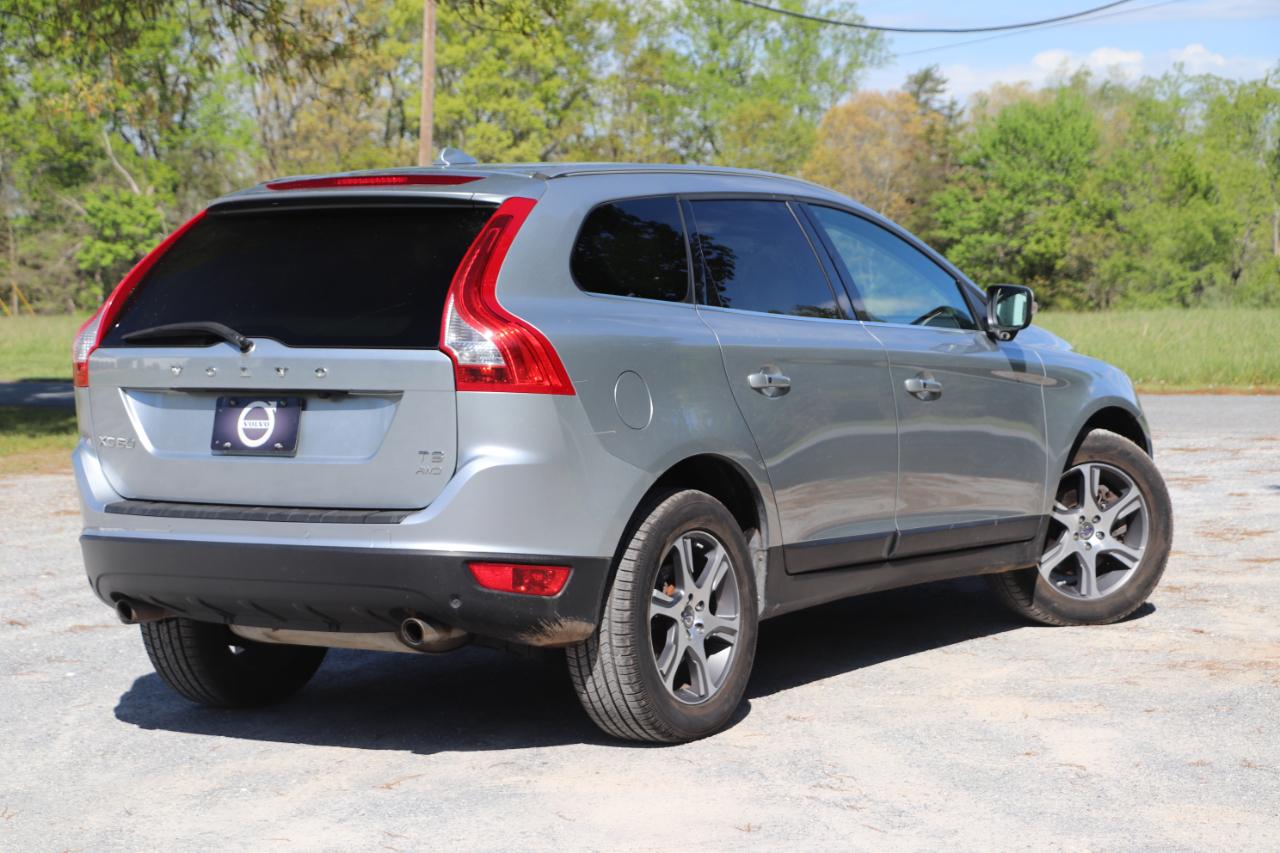 Volvo XC60 AWD 4dr 3.0L Platinum 2012