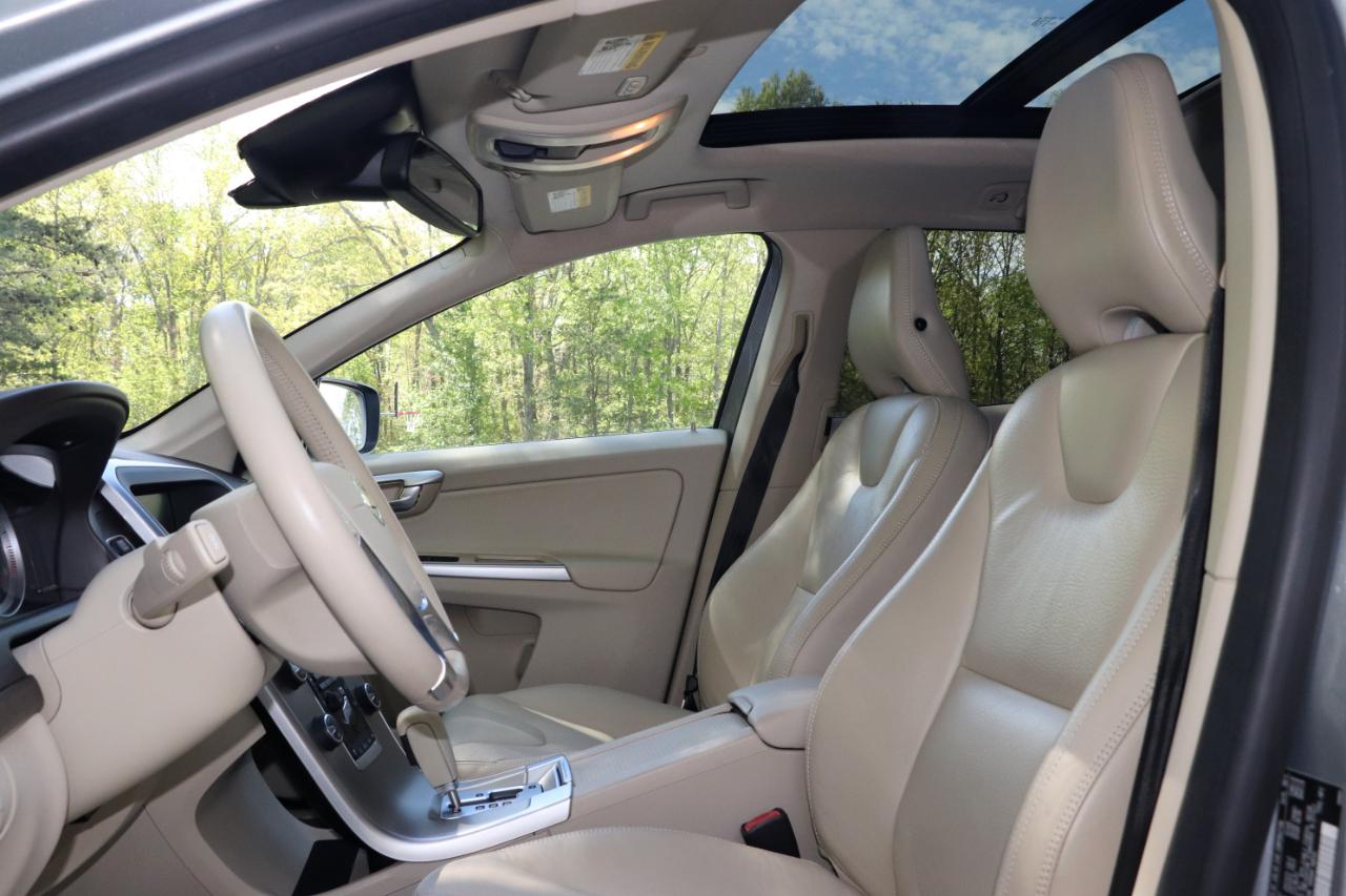 Volvo XC60 AWD 4dr 3.0L Platinum 2012