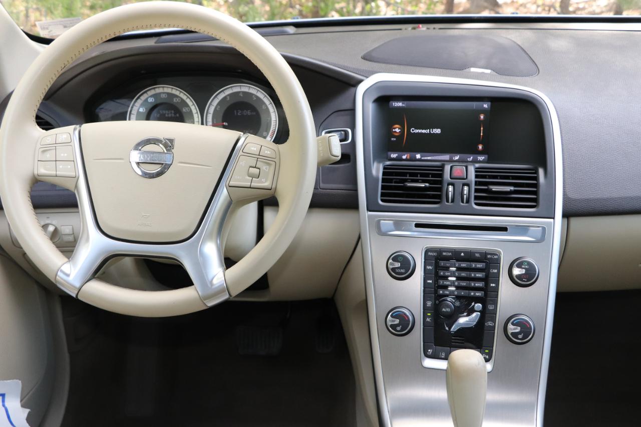 Volvo XC60 AWD 4dr 3.0L Platinum 2012