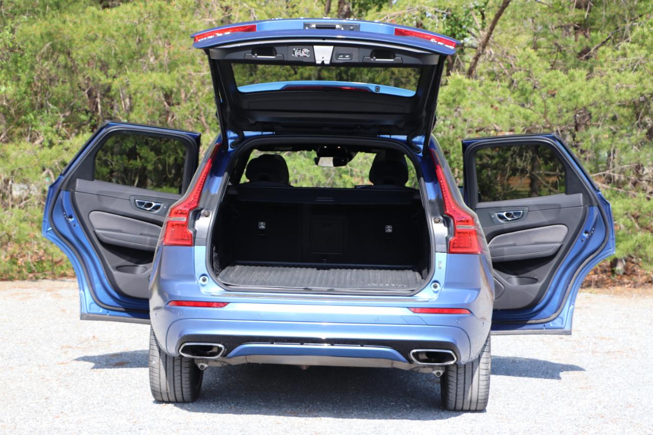 Volvo XC60 T5 AWD R-Design 2021