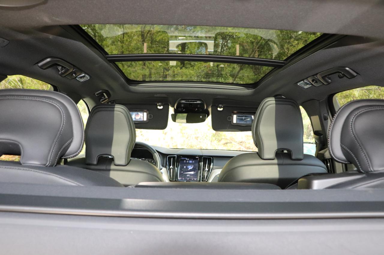 Volvo XC60 T5 AWD R-Design 2021