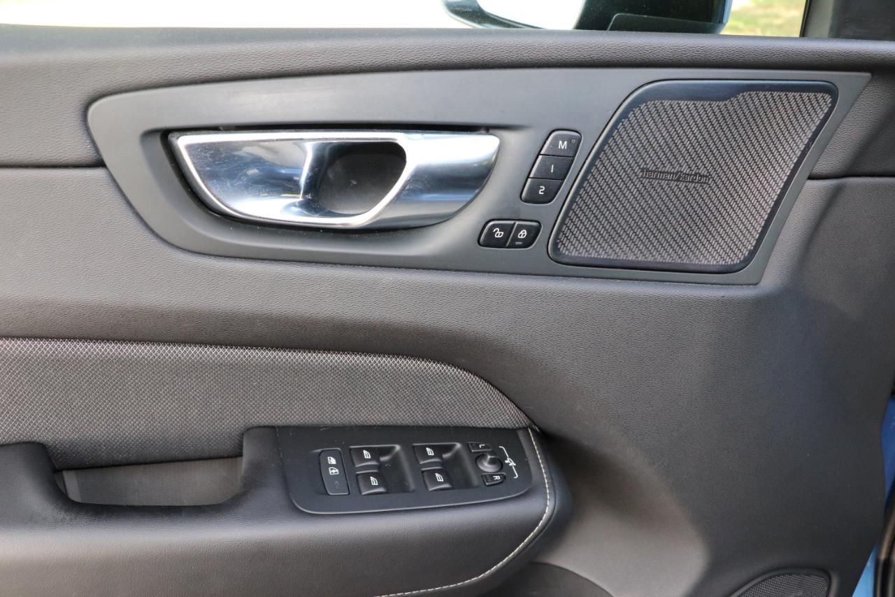 Volvo XC60 T5 AWD R-Design 2021