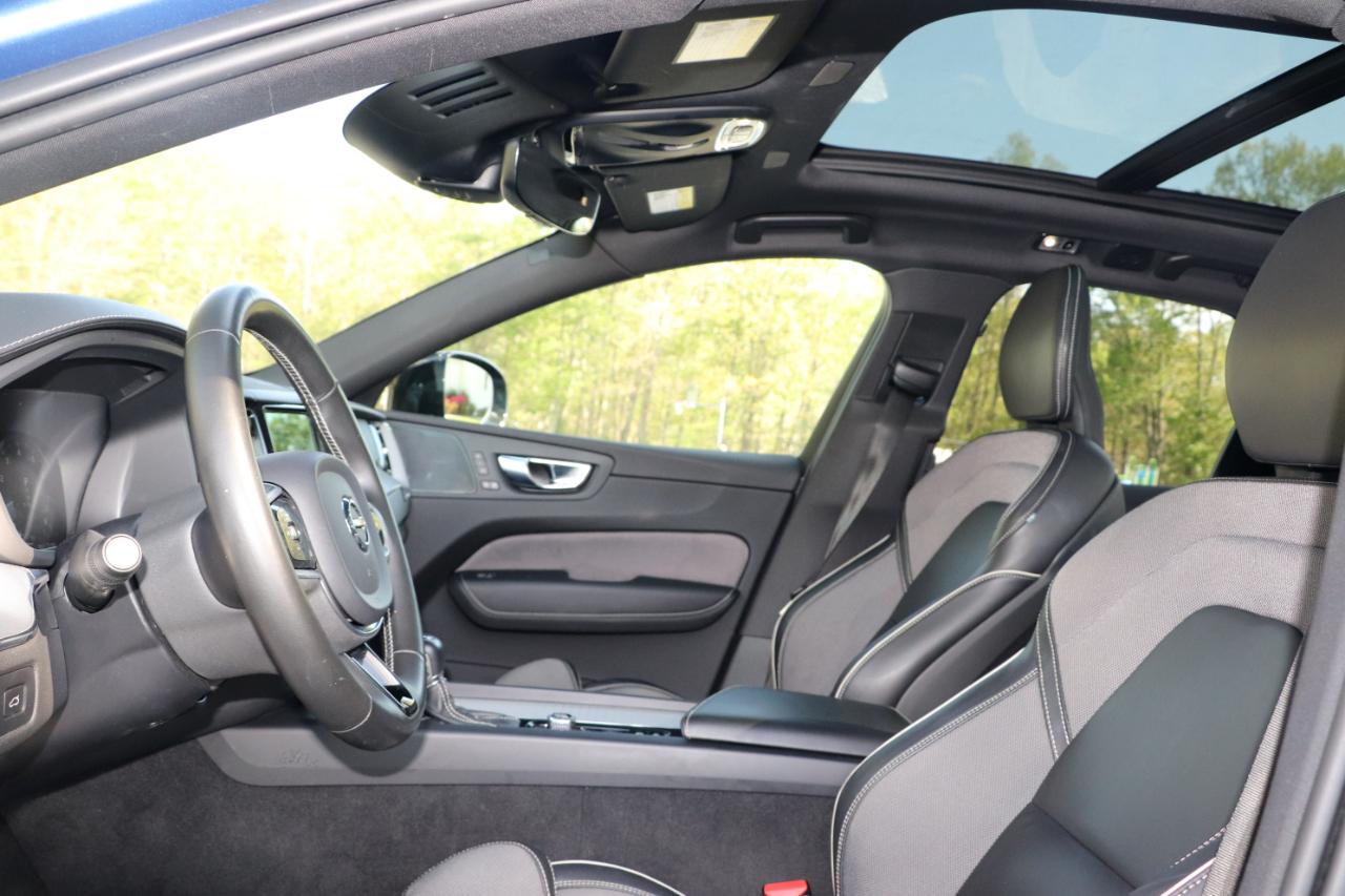 Volvo XC60 T5 AWD R-Design 2021