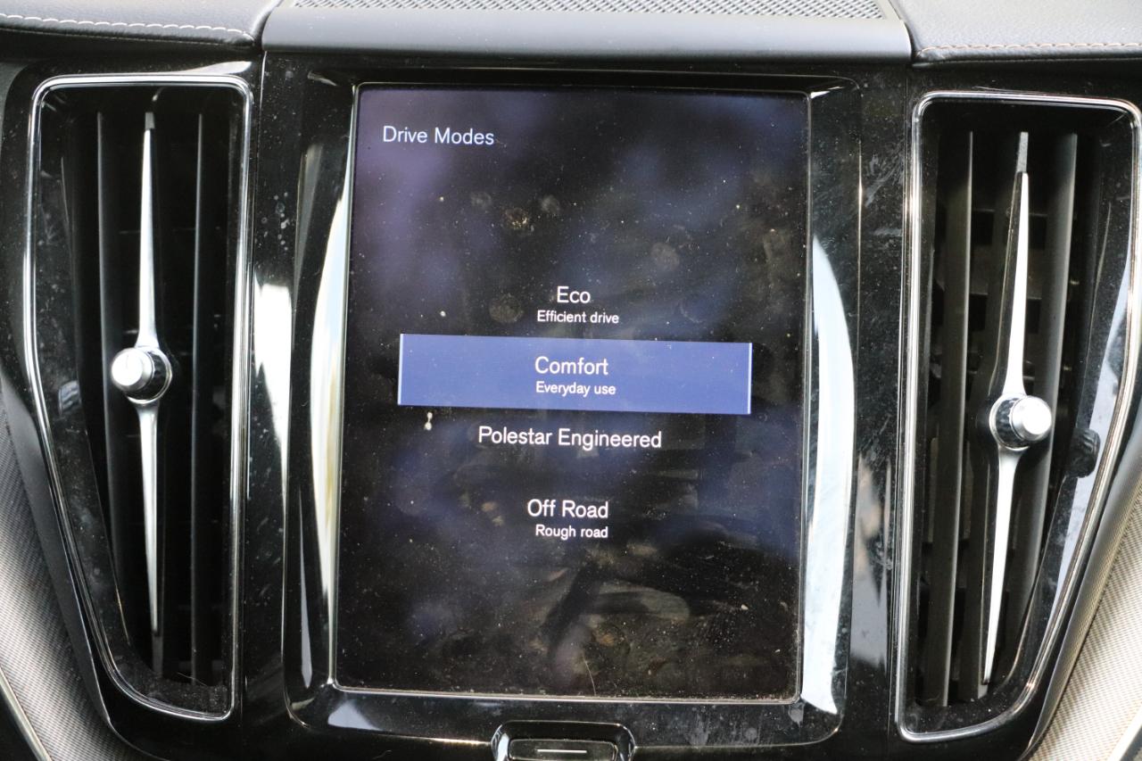 Volvo XC60 T5 AWD R-Design 2021