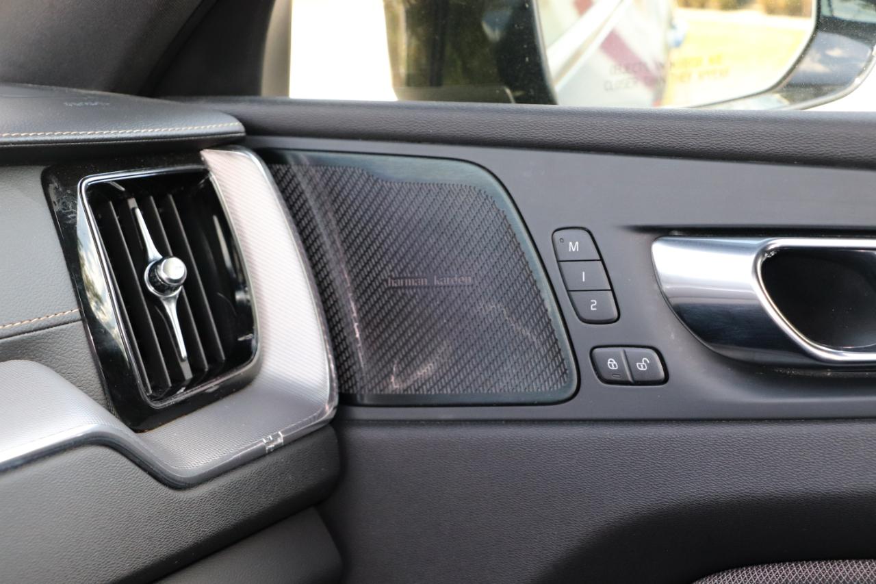 Volvo XC60 T5 AWD R-Design 2021