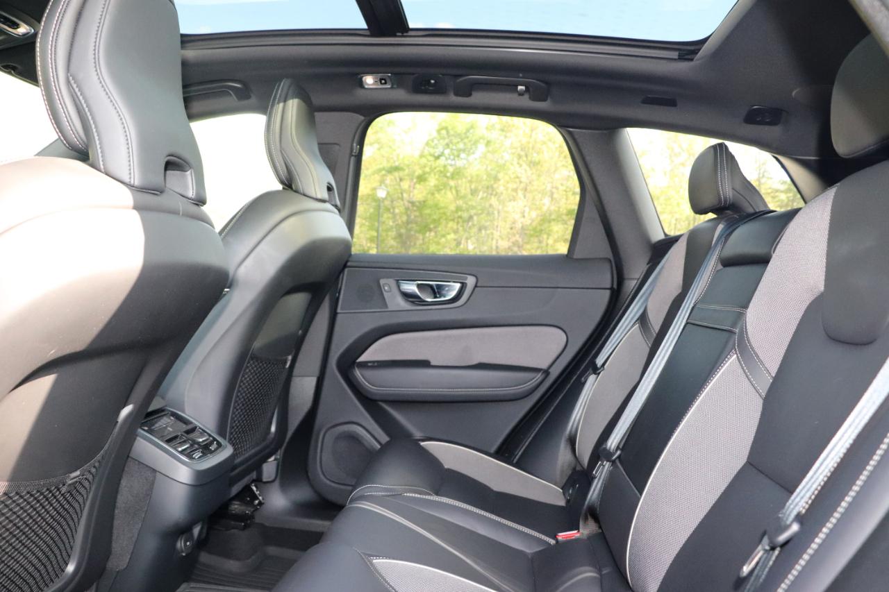 Volvo XC60 T5 AWD R-Design 2021