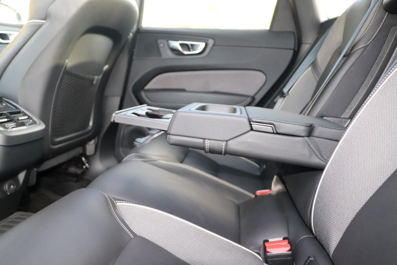 Volvo XC60 T5 AWD R-Design 2021