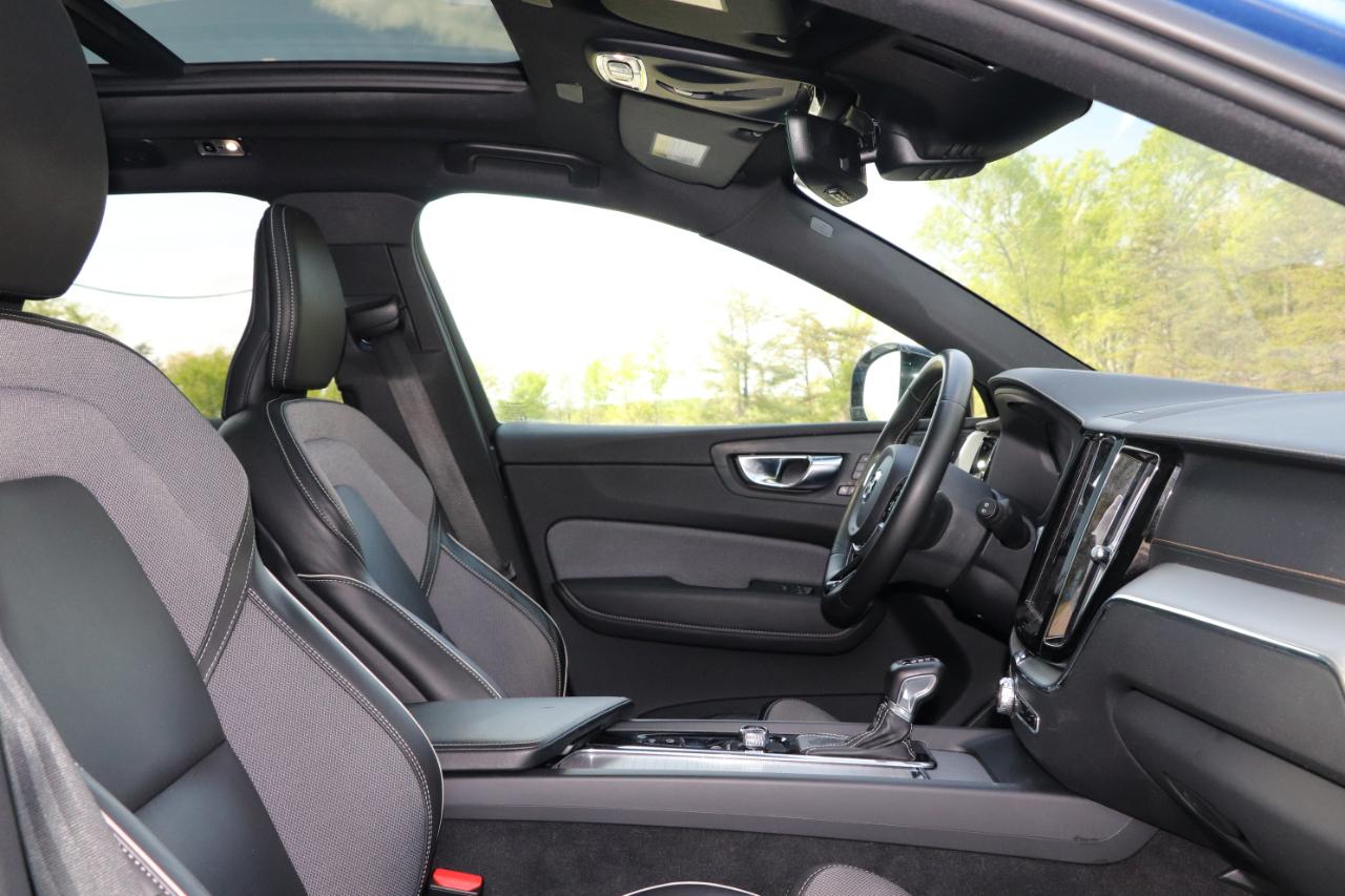 Volvo XC60 T5 AWD R-Design 2021