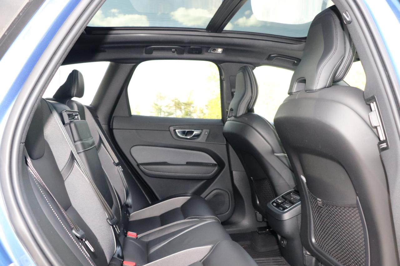 Volvo XC60 T5 AWD R-Design 2021