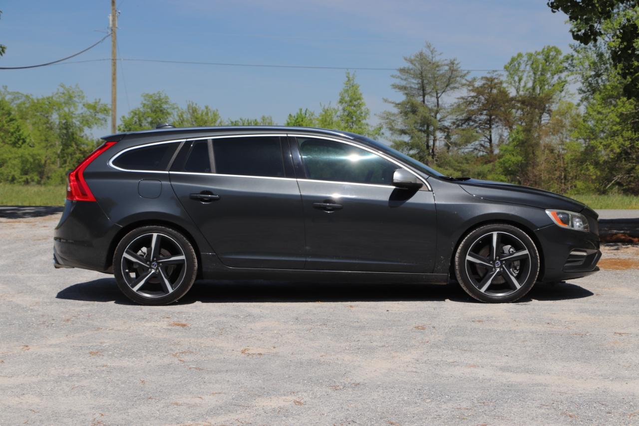 Volvo V60 2015.5 4dr Wgn T6 R-Design Platinum AWD 2015
