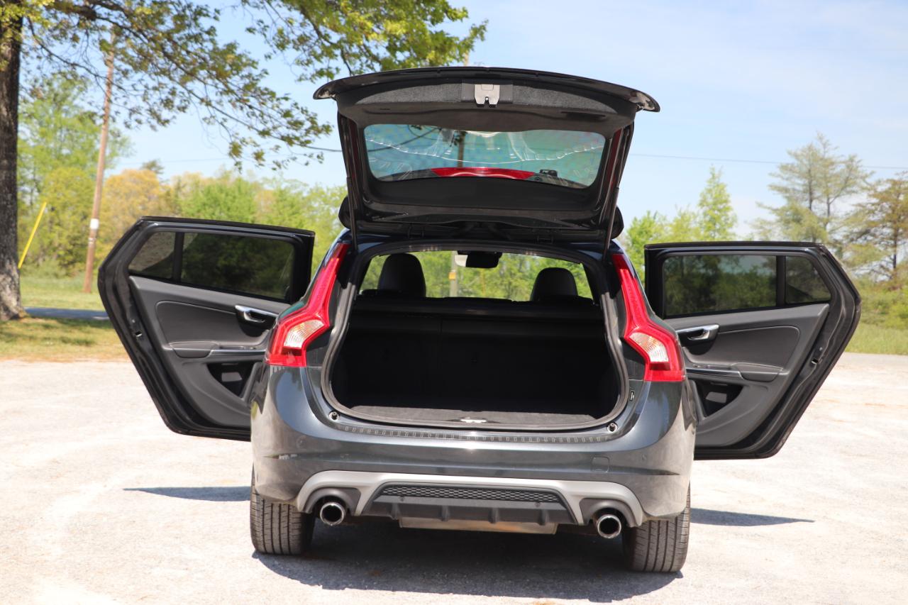 Volvo V60 2015.5 4dr Wgn T6 R-Design Platinum AWD 2015