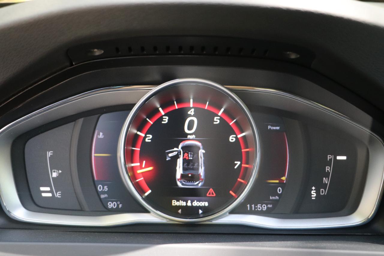 Volvo V60 2015.5 4dr Wgn T6 R-Design Platinum AWD 2015