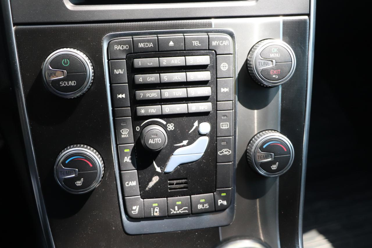 Volvo V60 2015.5 4dr Wgn T6 R-Design Platinum AWD 2015