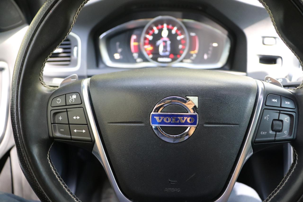 Volvo V60 2015.5 4dr Wgn T6 R-Design Platinum AWD 2015