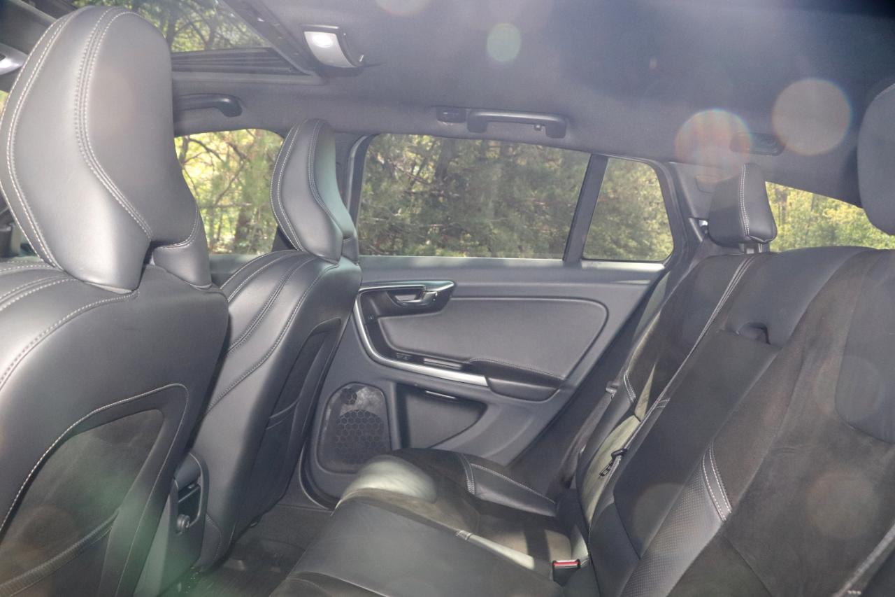 Volvo V60 2015.5 4dr Wgn T6 R-Design Platinum AWD 2015