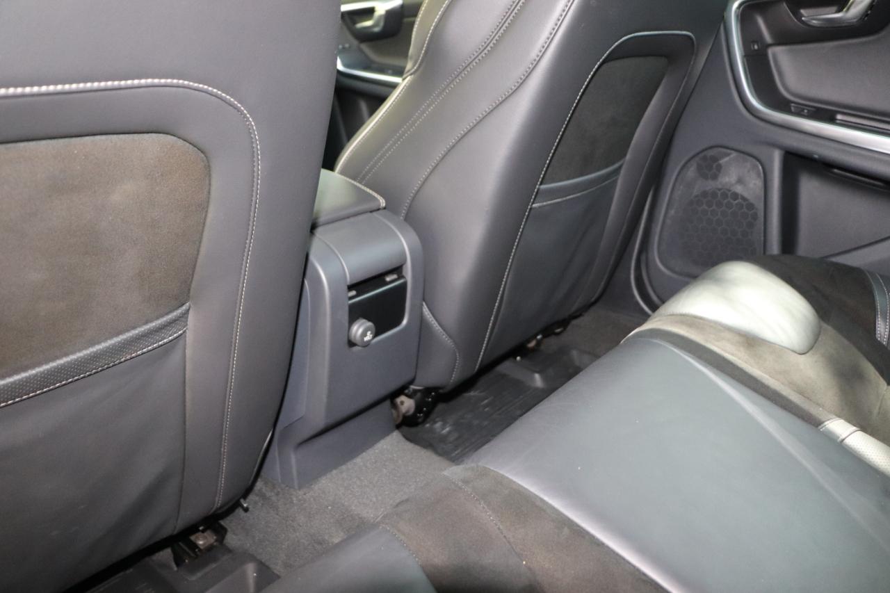 Volvo V60 2015.5 4dr Wgn T6 R-Design Platinum AWD 2015