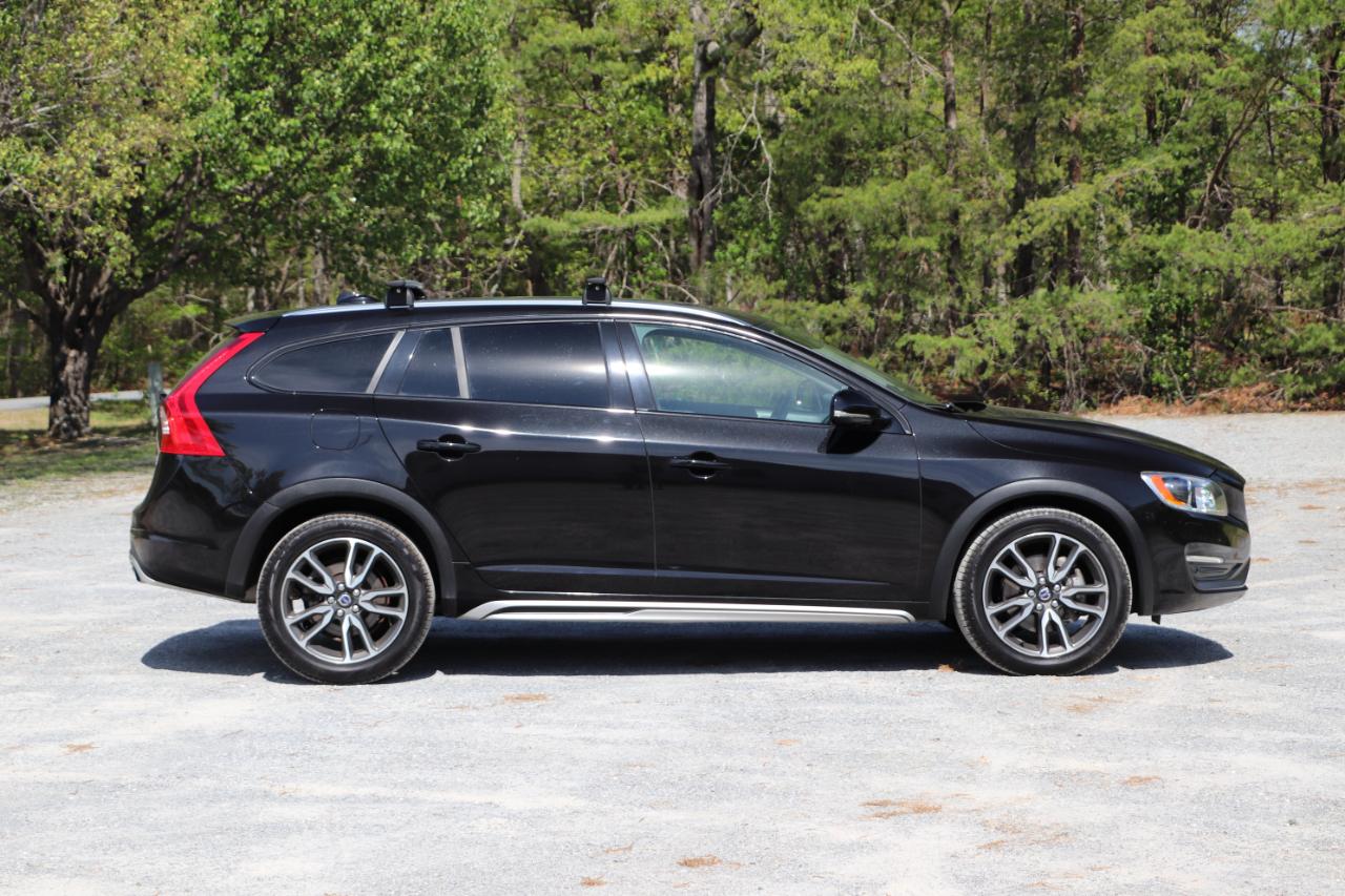 Volvo V60 Cross Country 4dr Wgn T5 Platinum AWD 2016