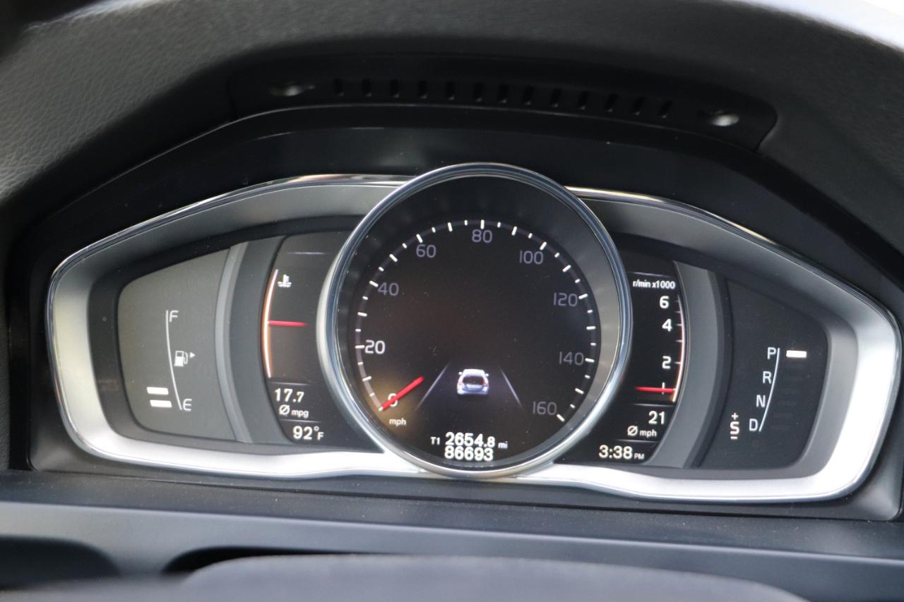 Volvo V60 Cross Country 4dr Wgn T5 Platinum AWD 2016