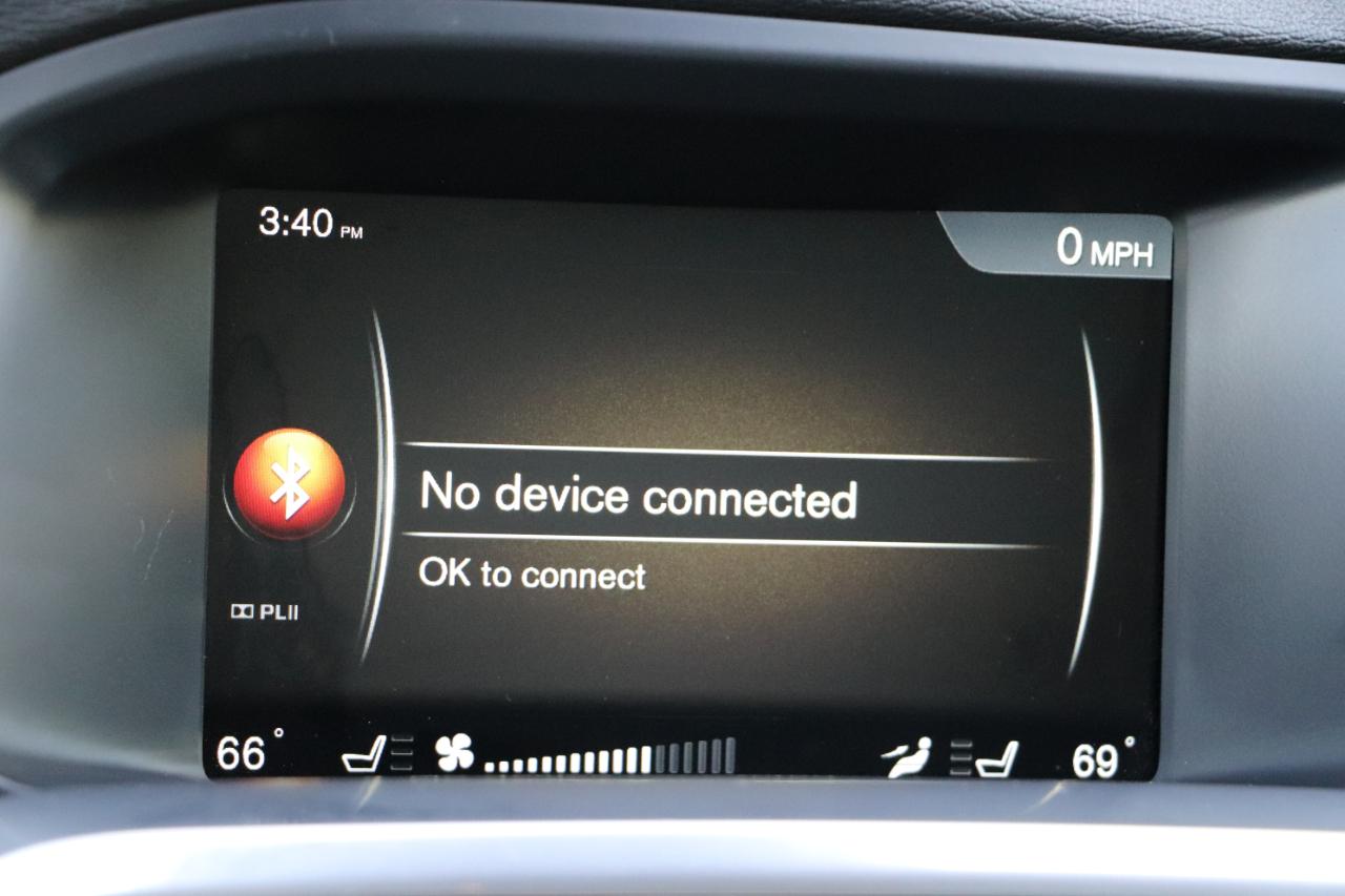 Volvo V60 Cross Country 4dr Wgn T5 Platinum AWD 2016