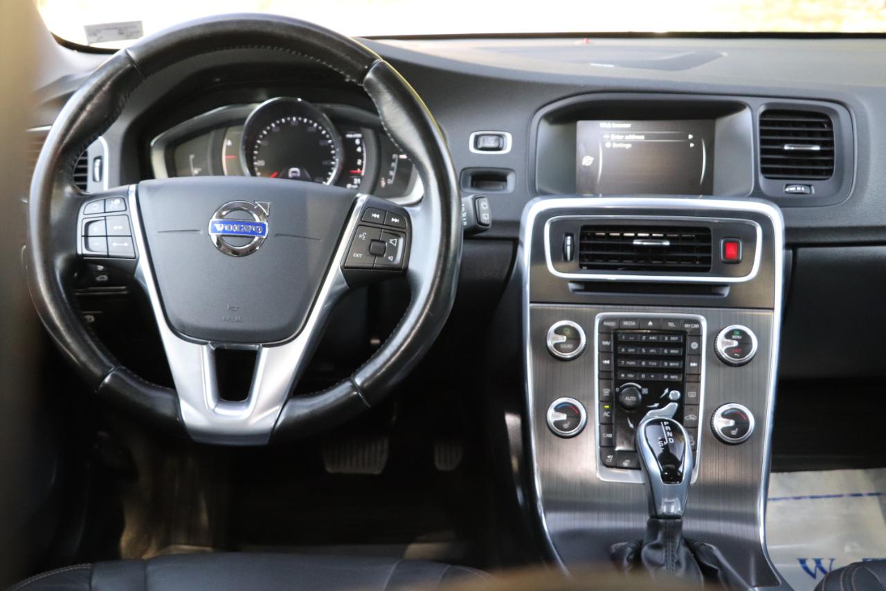 Volvo V60 Cross Country 4dr Wgn T5 Platinum AWD 2016